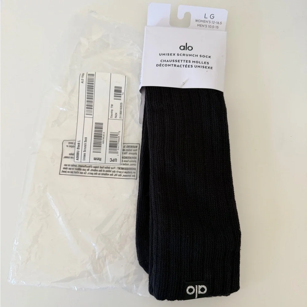 ALO Yoga Black Casual Scrunch Long Socks - Picture 4 of 5